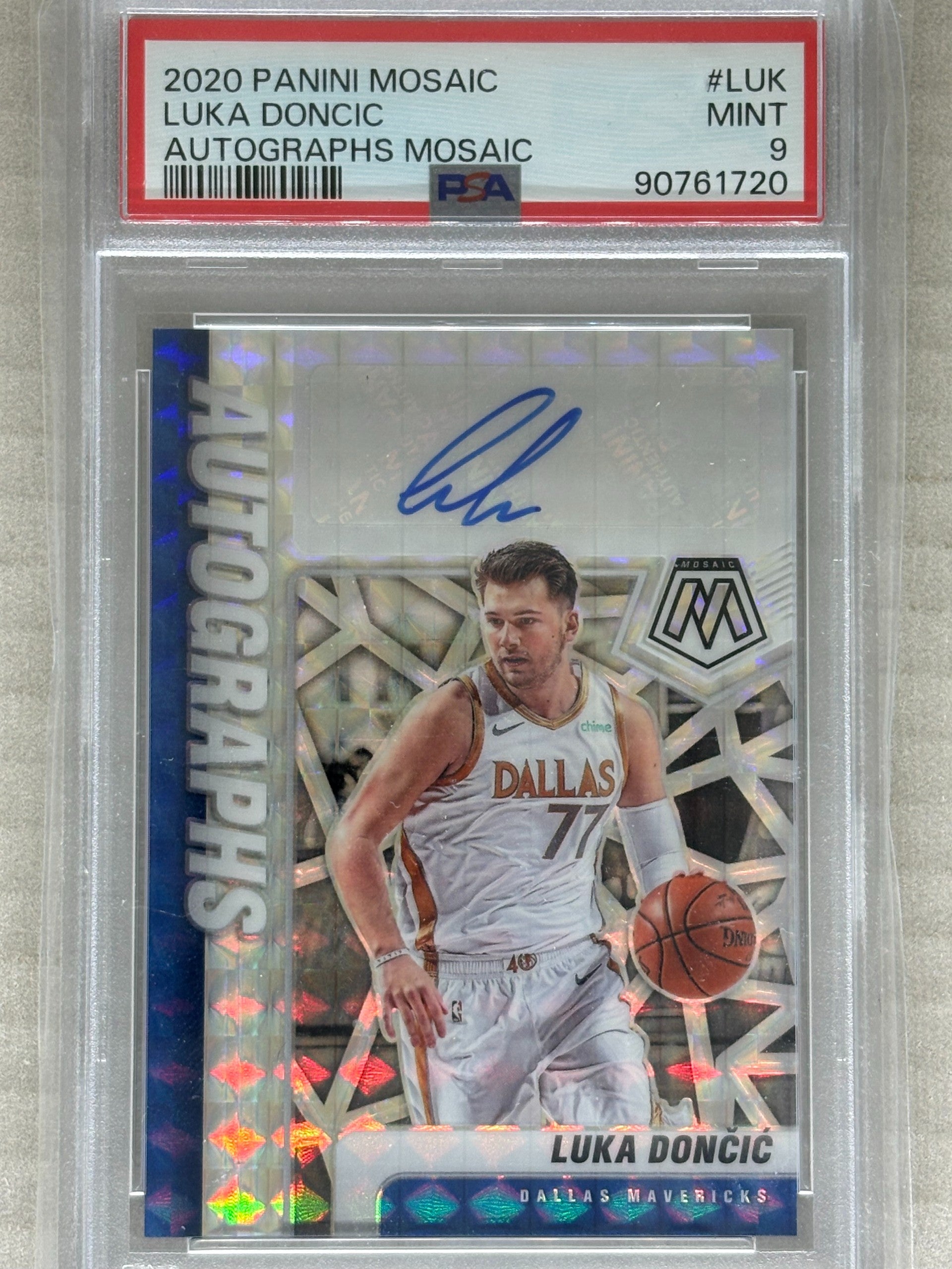 2020 Panini Mosaic Luka Doncic Autographs Mosaic #LUK PSA 9