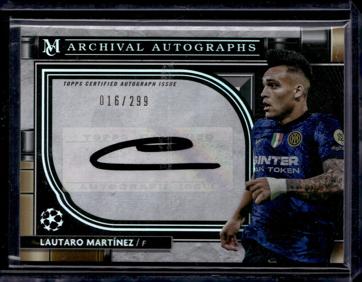 2022 Topps Archival Autographs /299 Lautaro Martinez