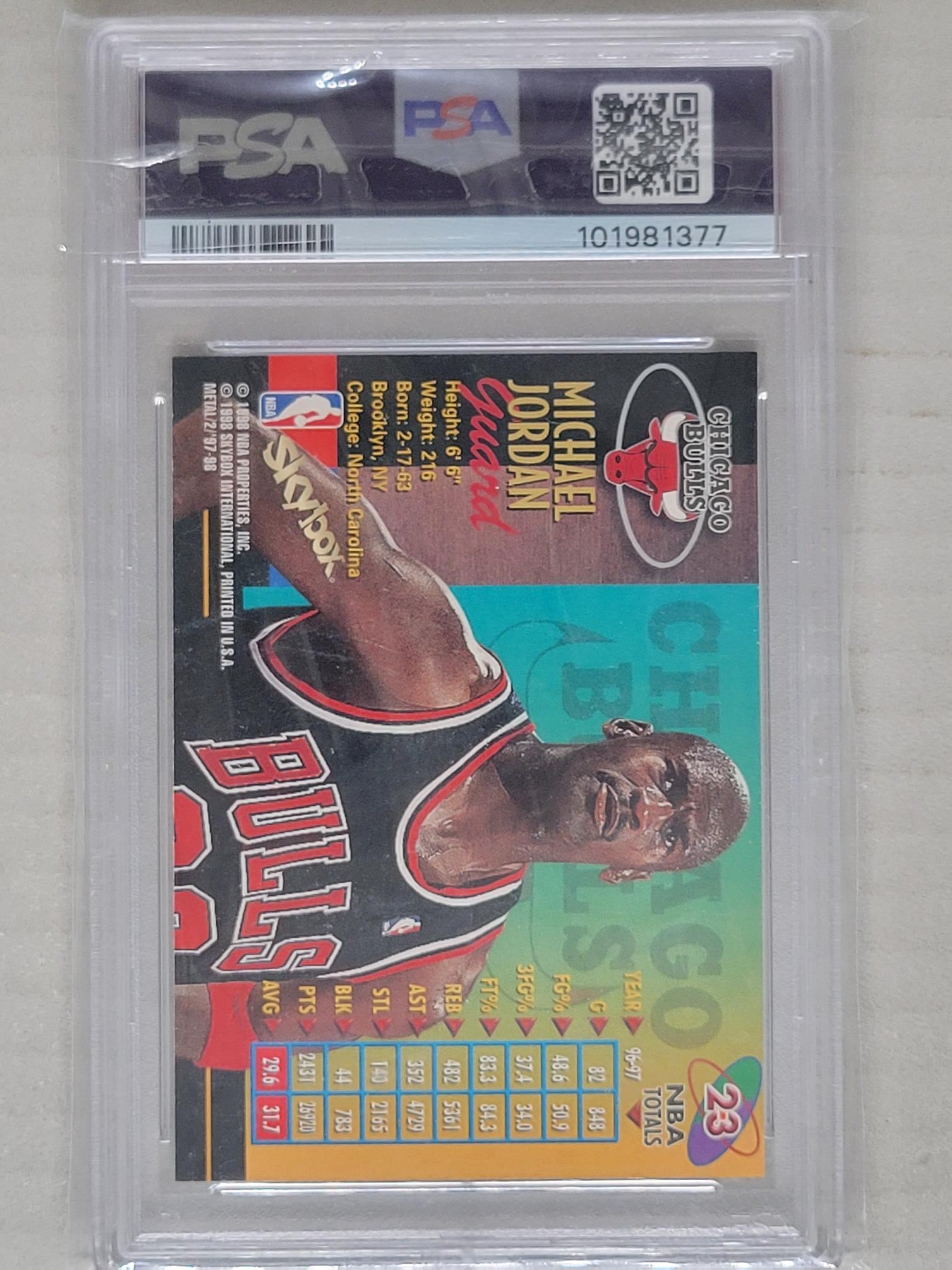 1997 Metal Universe Championship Michael Jordan #23 Chicago Bulls HOF PSA 8