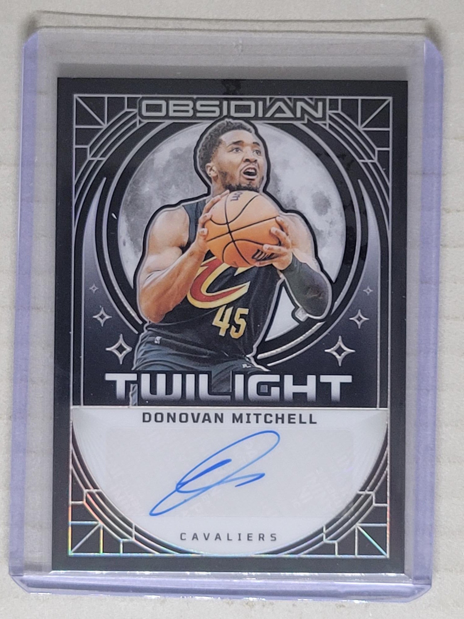 Donovan Mitchell 2023 Panini Obsidian #TBD Twilight Signatures Auto /49
