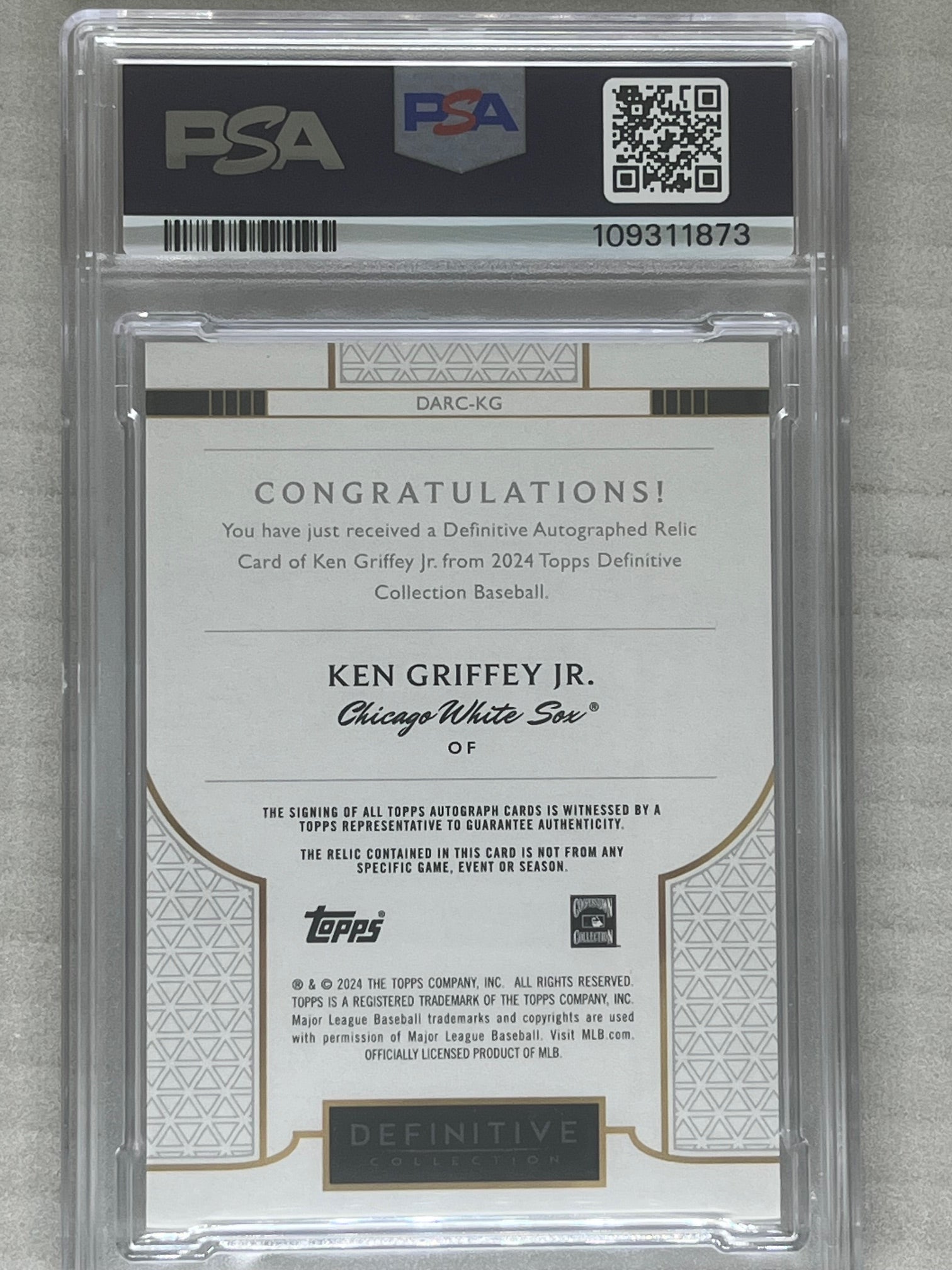 2024 Topps Definitive Collection Definitive Autograph Relic Collection Ken Griffey Jr PSA 9