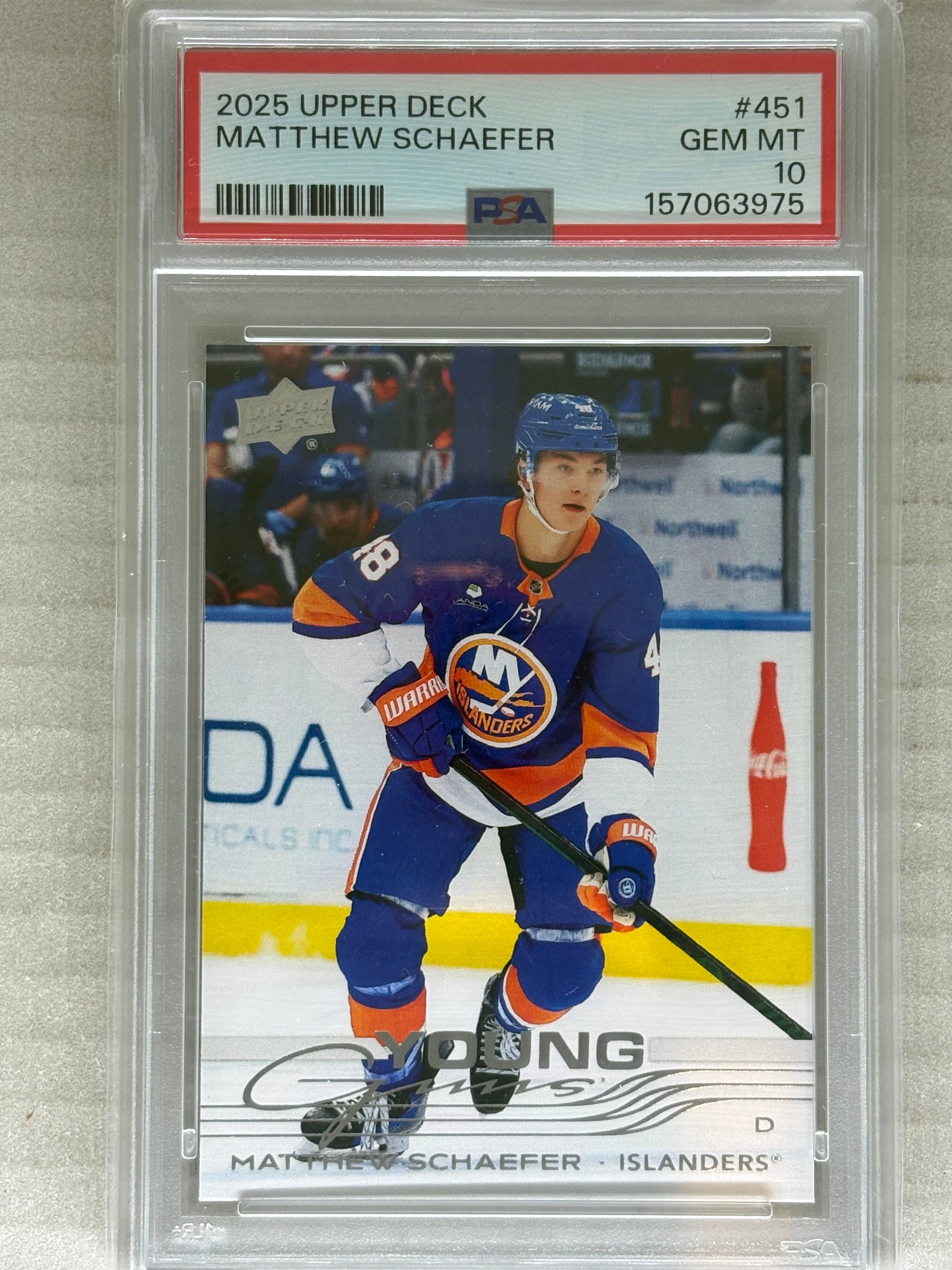 2025 Upper Deck Young Guns Matthew Schaefer PSA 10