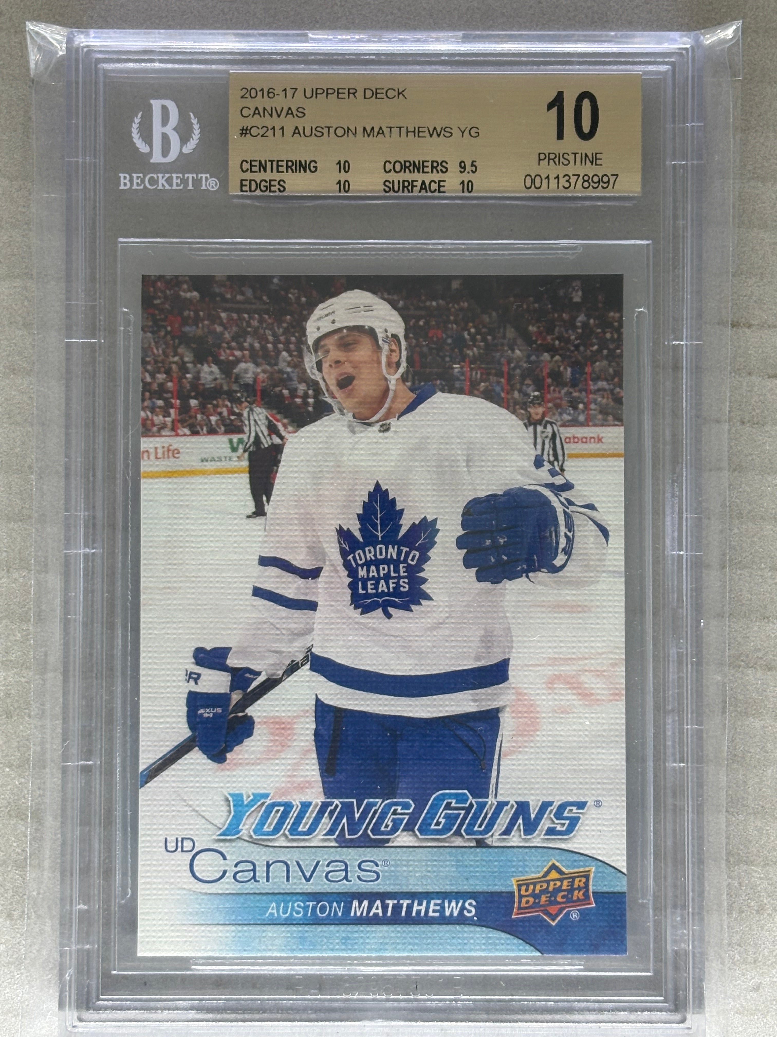 2016-17 Upper Deck Young Guns Canvas Auston Matthews BGS 10