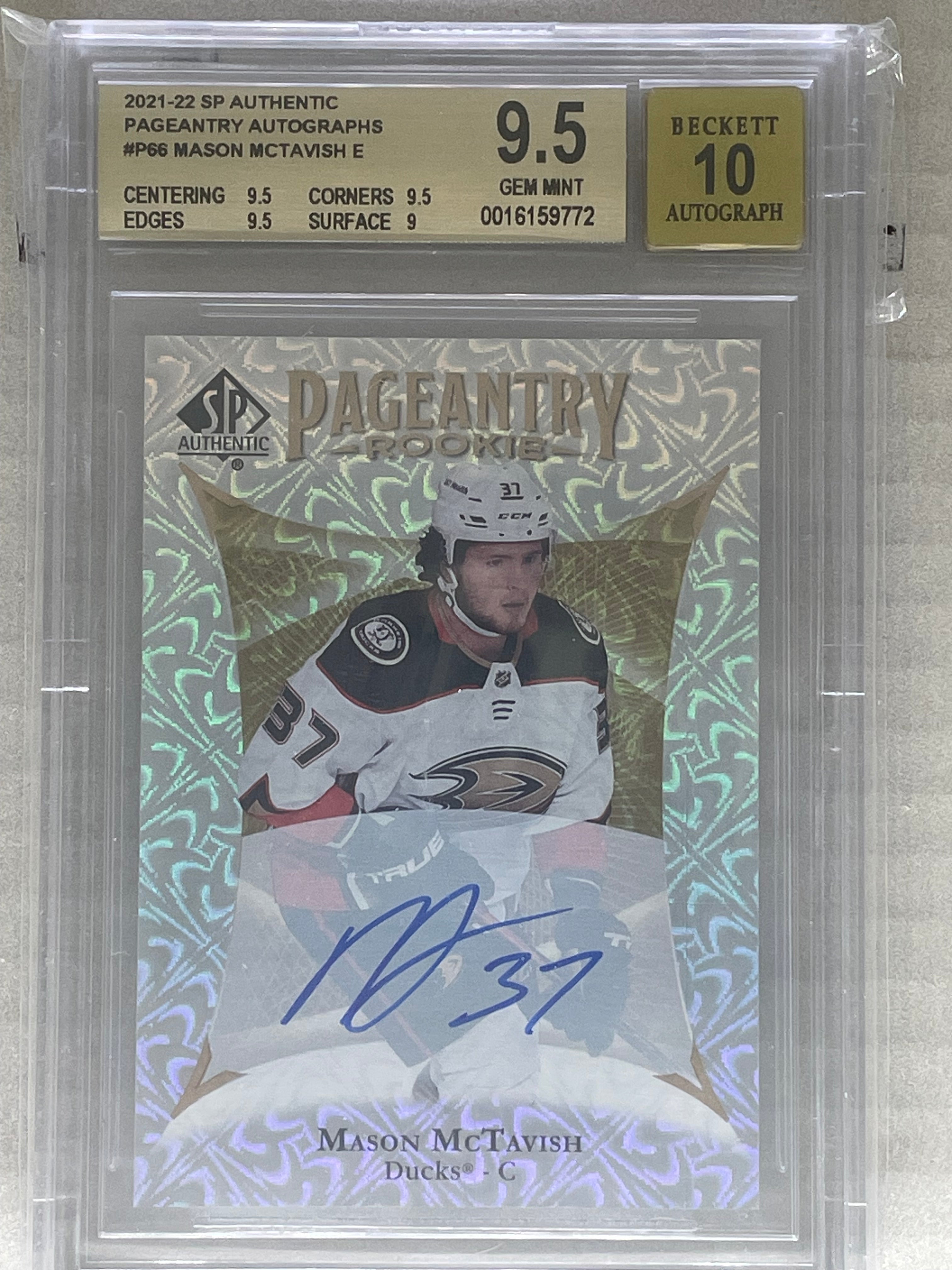 Mason McTavish Pageantry Autographs BGS 9.5 w/ 10 Auto