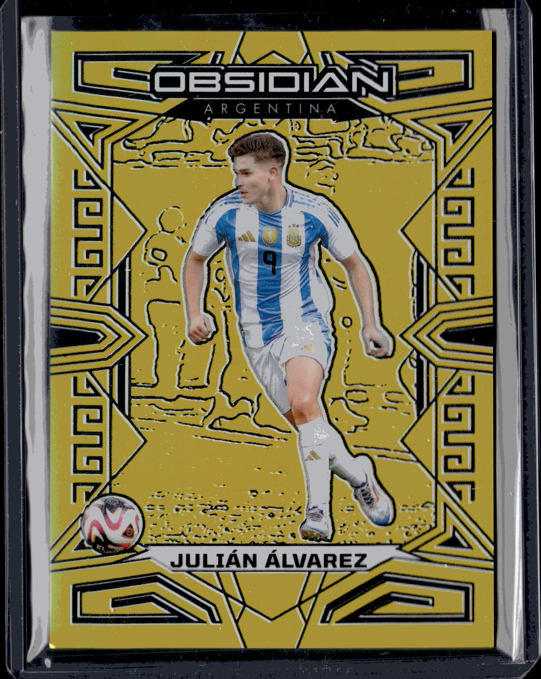 Julian Alvarez 2023-24 Panini Obsidian #143 Gold Flood Etch /10
