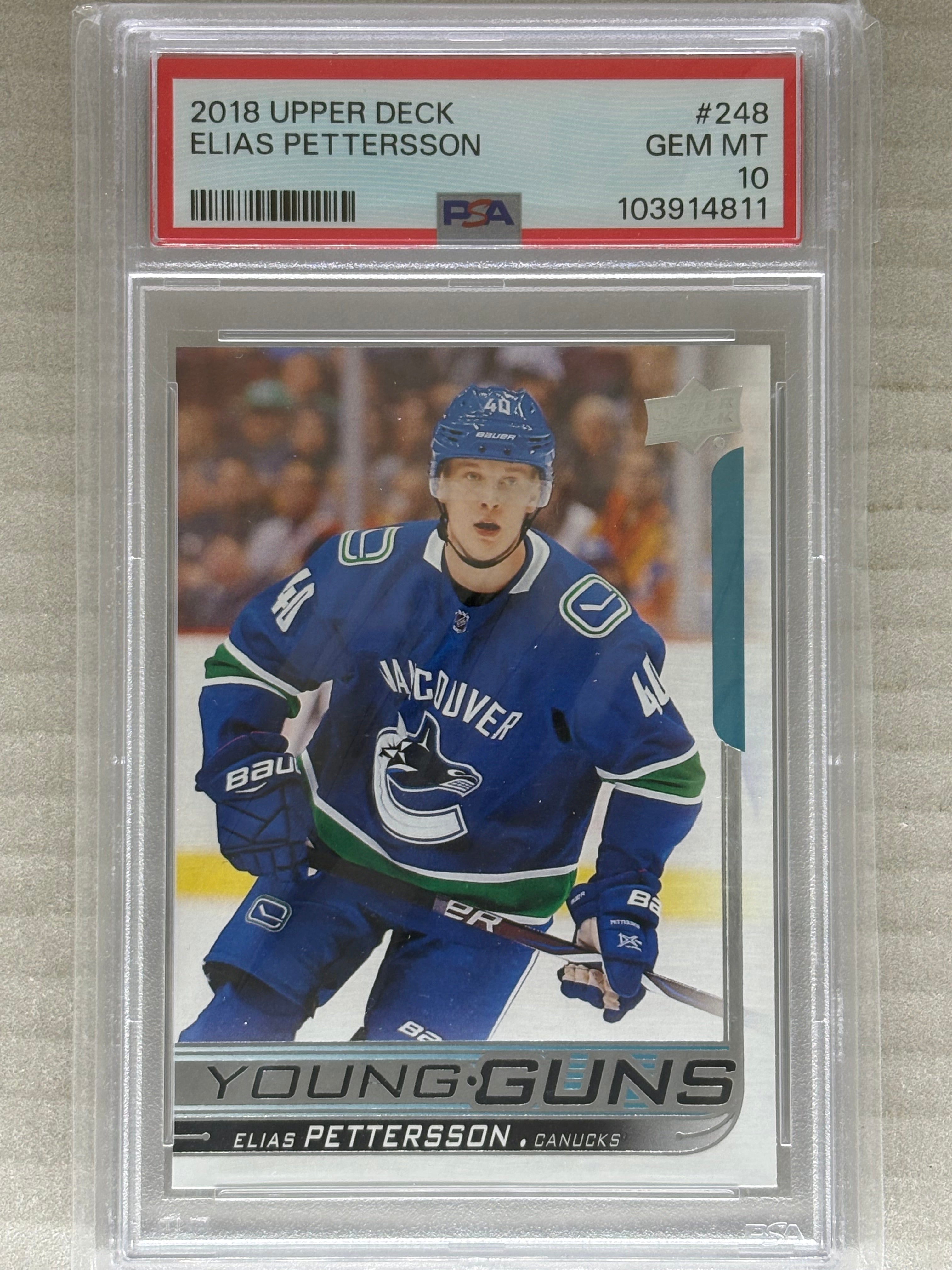 2018 Upper Deck Series 1 Young Guns Elias Pettersson PSA 10