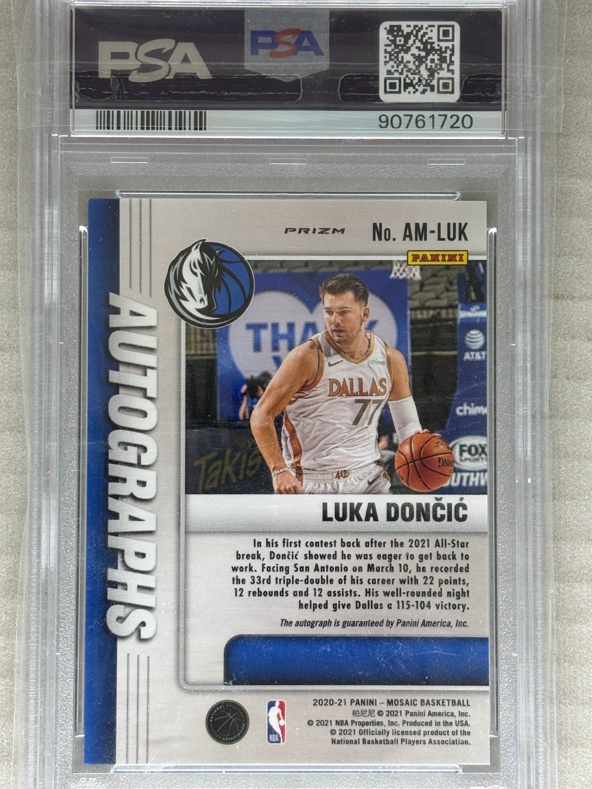 2020 Panini Mosaic Luka Doncic Autographs Mosaic #LUK PSA 9